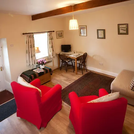 The Cottage At Weston Lawn-2